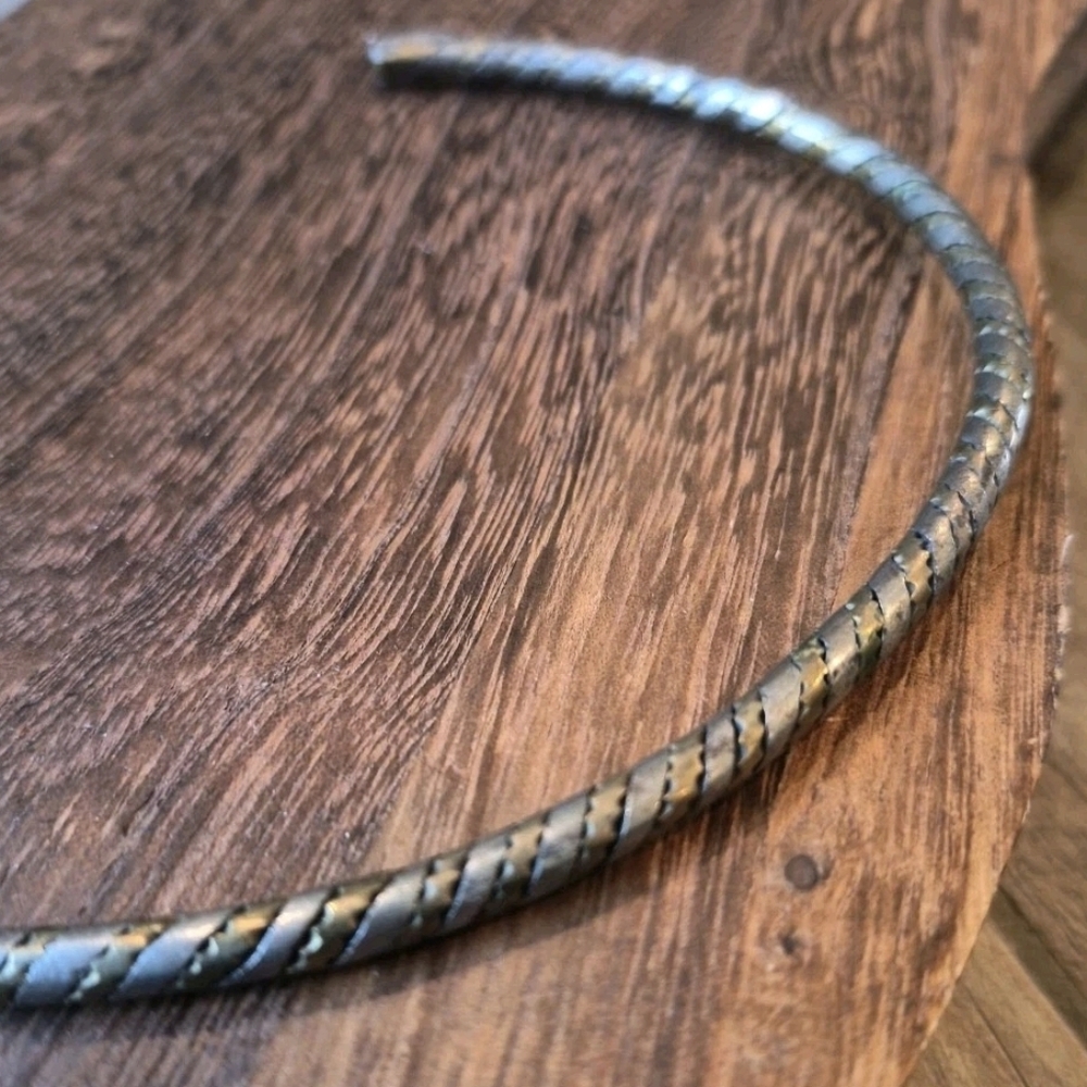 Vtg Twisted Mixed Metal Choker Necklace - Picture 4 of 11